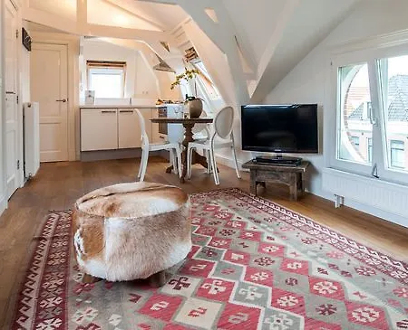 Short Group Park 4* Amszterdam