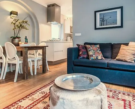 Short Group Park Otel 4*